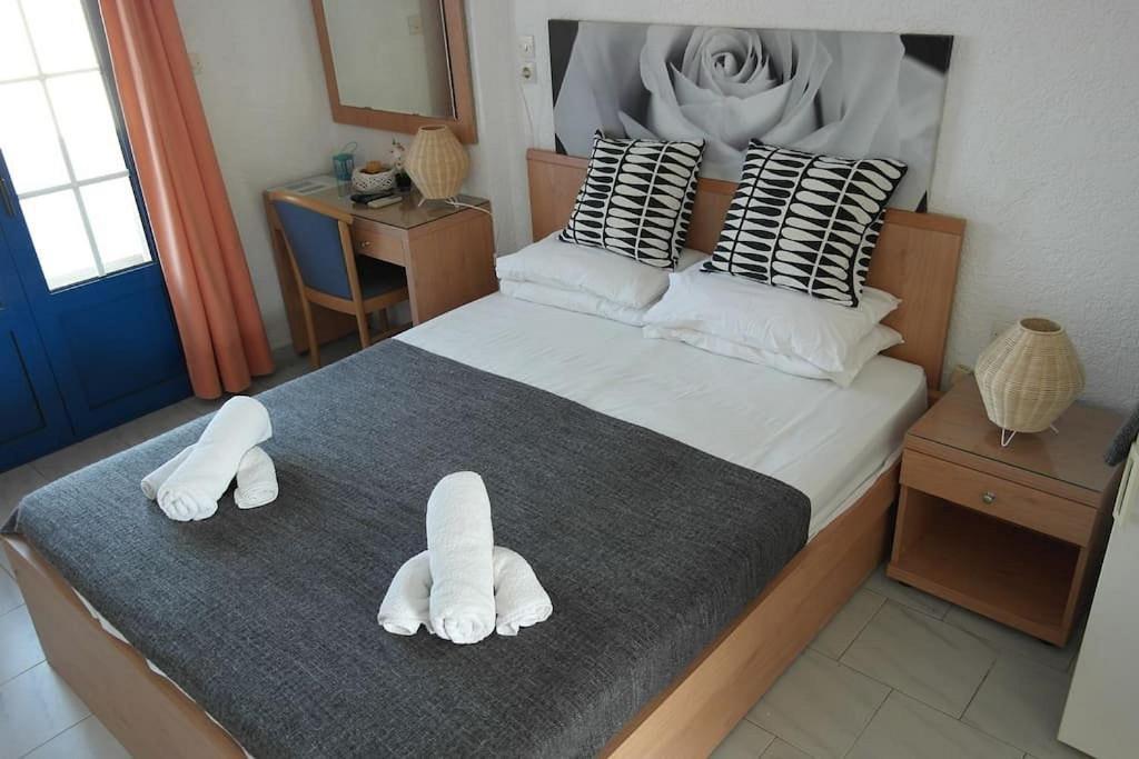 Athina Studios Βαθύ Εξωτερικό φωτογραφία